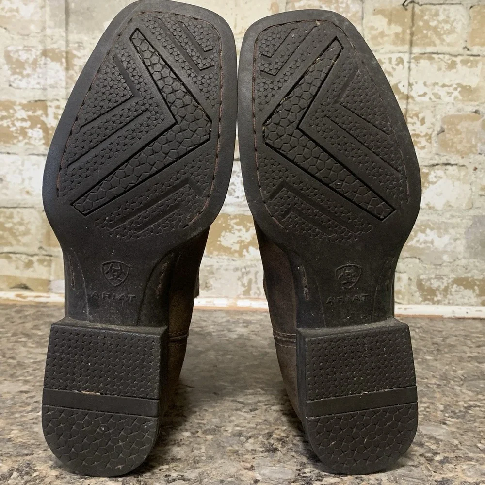 Ariat please refer